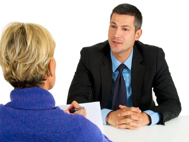 Đối diện với các câu hỏi thường gặp khi phỏng vấn, ứng viên nên làm gì? - Ảnh 1