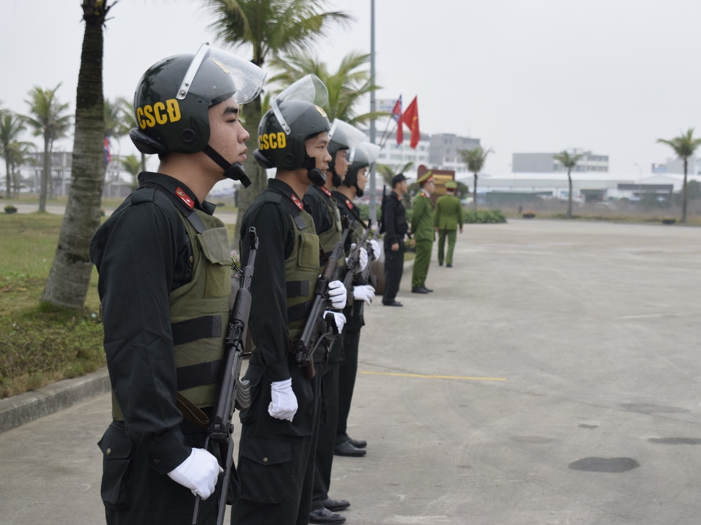 Cảnh sát cơ động là gì? Những điều đặc biệt về cảnh sát cơ động Việt Nam