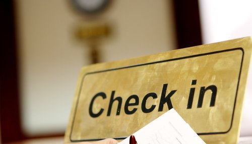 Check in là gì? Những khái niệm bạn nên biết về check in - Ảnh 2