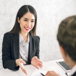 Ngôn ngữ cơ thể khi phỏng vấn cần tránh để phỏng vấn thành công