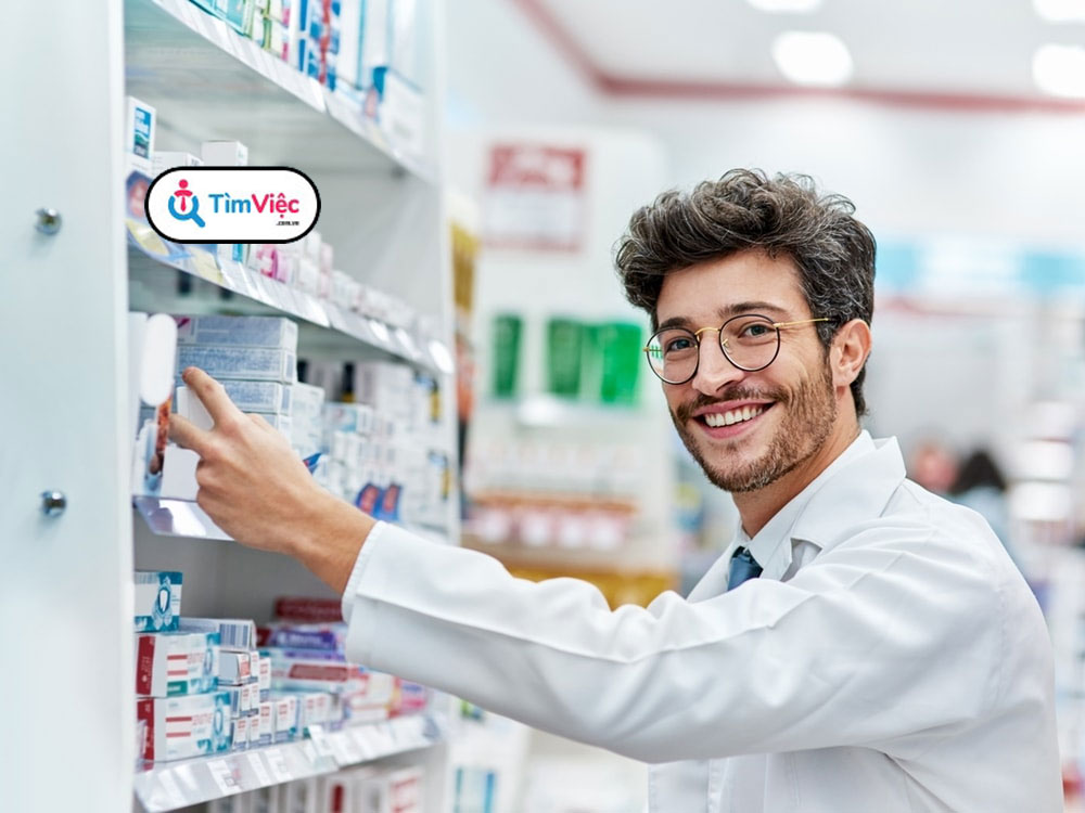 Dược sĩ đại học là gì: Tiết lộ cơ hội việc làm và mức thu nhập