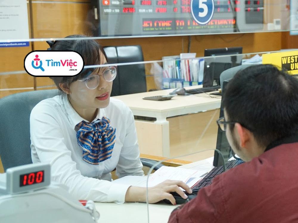 Lãi suất tiết kiệm ngân hàng thương mại tiếp tục giảm