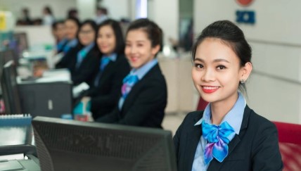 Mức lương giao dịch viên các ngân hàng tại Việt Nam mới nhất 2022 - Ảnh 1