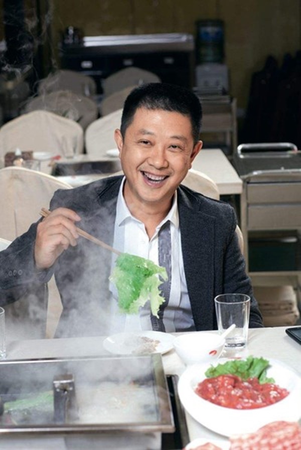 Chân dung “vua lẩu” Zhang Yong: Ông chủ chuỗi nhà hàng lẩu Haidilao - Ảnh 2