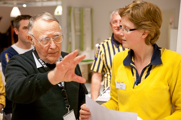 Tỷ phú Ingvar Kamprad: Bài học xây dựng IKEA từ bàn tay trắng - Ảnh 2