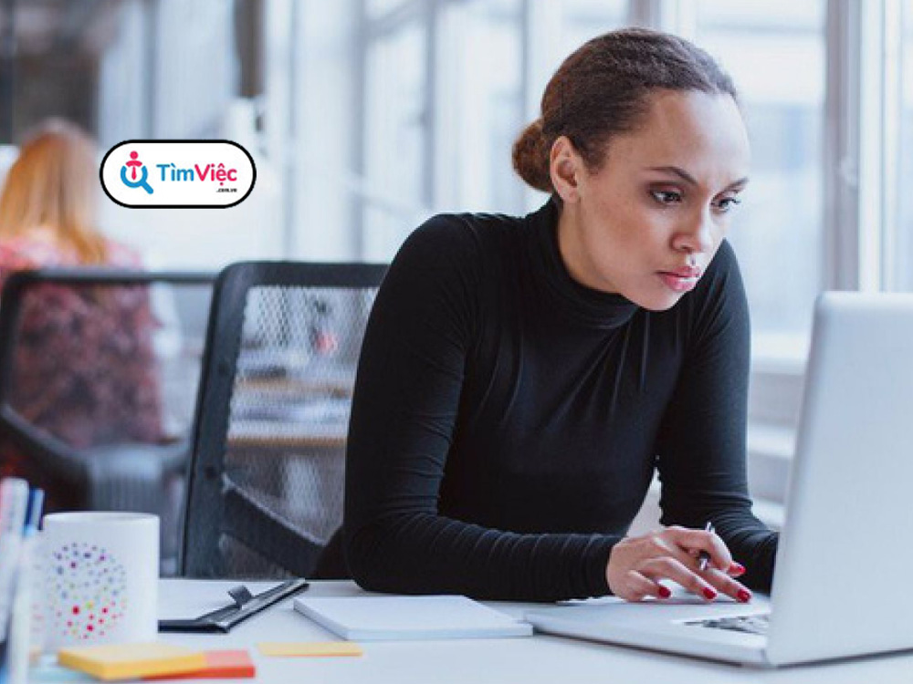 Cách trao đổi công việc với sếp để luôn là con cưng nơi công sở