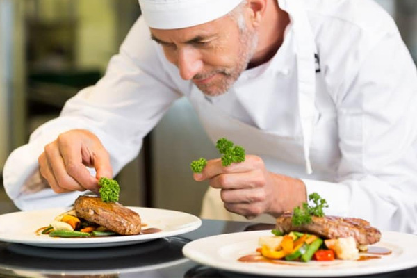 Chef là gì? Tìm hiểu về các vị trí trong chef cook phổ biến - Ảnh 1