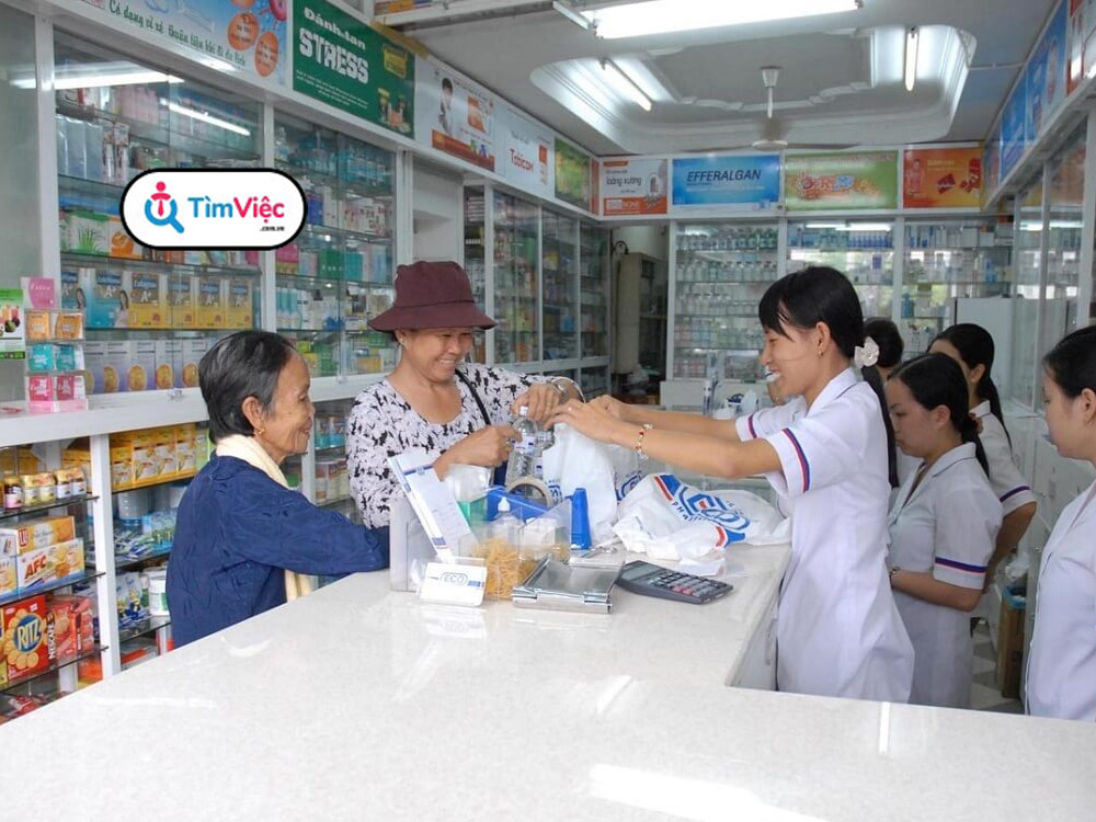 Lương nhân viên bán thuốc ngành y dược bao nhiêu? Yêu cầu tuyển dụng