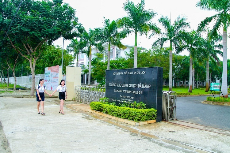 Cao đẳng du lịch Đà Nẵng: Thông tin tuyển sinh các ngành, học phí của trường - Ảnh 2