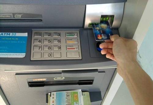 Cách sử dụng thẻ ATM  ngân hàng chi tiết, đơn giản  2022 - Ảnh 1