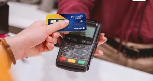 Thẻ ATM là gì? Phân biệt giữa thẻ ATM và thẻ tín dụng