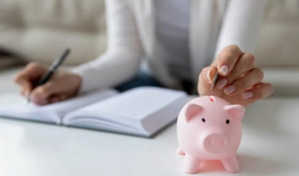 Chờ lương cao mới tiết kiệm thì bao giờ giàu?