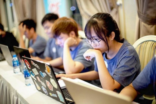 Ngành công nghệ Việt ngược sóng sa thải: 12.000 – 15.000 vị trí đang chờ đợi các nhân sự IT - Ảnh 1