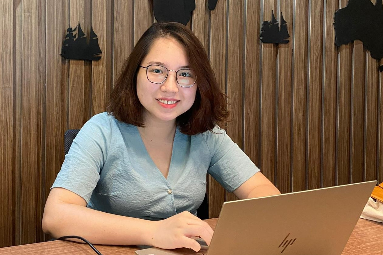 Tranh c&atilde;i việc CEO đ&aacute;nh gi&aacute; thấp CV ‘ngập tr&agrave;n’ hoạt động c&acirc;u lạc bộ - Ảnh 1