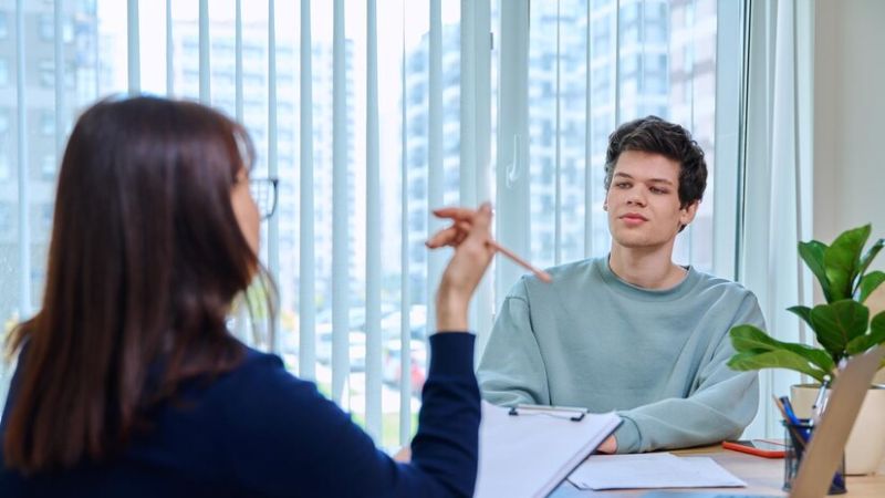 B&iacute; Quyết Giới Thiệu Bản Th&acirc;n Ấn Tượng Khi Phỏng Vấn - Ảnh 10