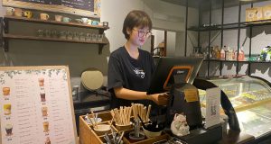 1001 chuyện sinh viên làm thêm, nửa đêm giật mình vì sếp gọi giao việc